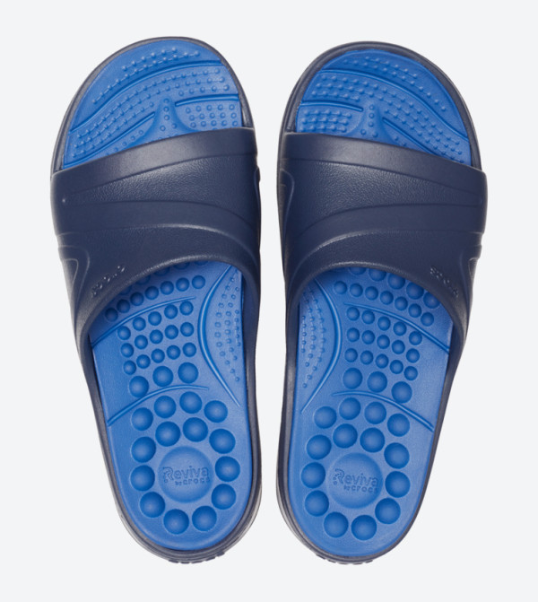 Crocs | Reviva Broad Strap Round Toe Slides | 6TH STREET.COM
