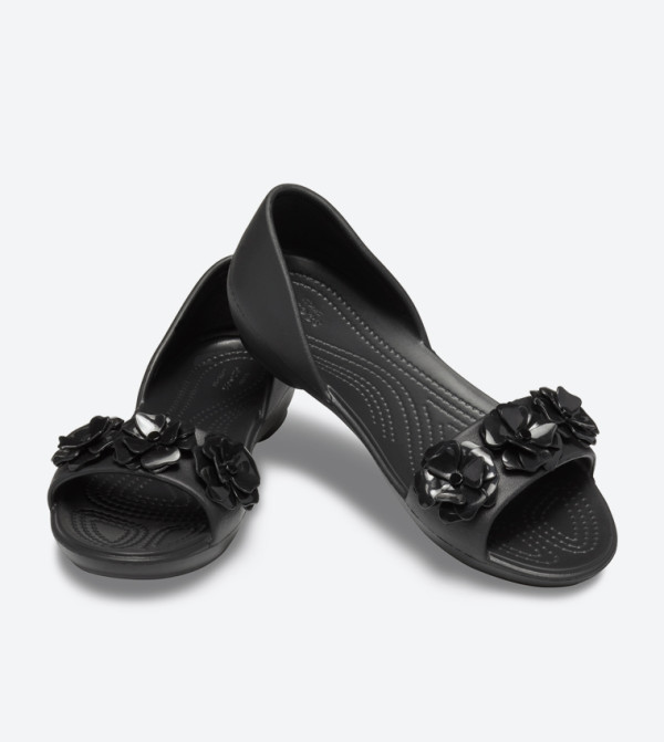 Buy Women's Crocs Lina Flower D'Orsay Flat Online in UAE at Best