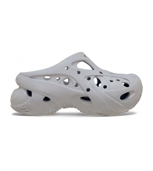 Caged Clog