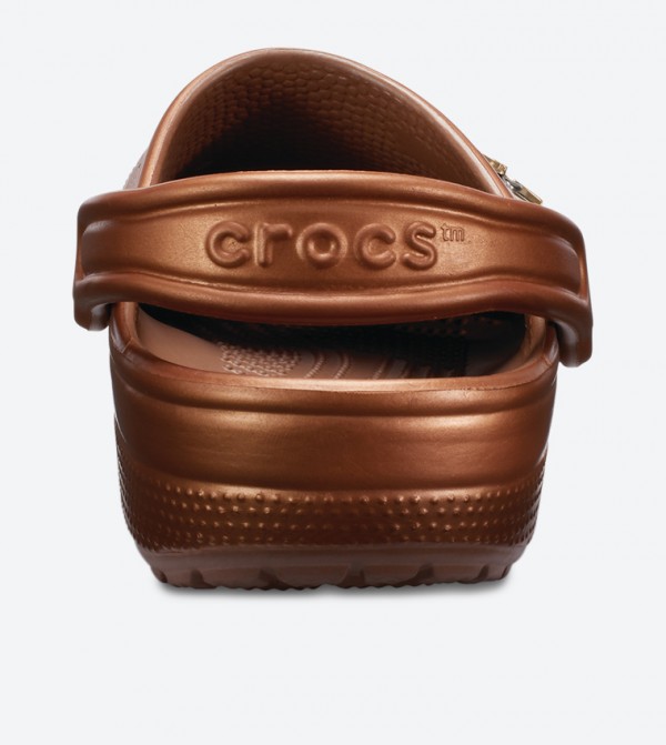 Crocs Classic Clog in Bronze