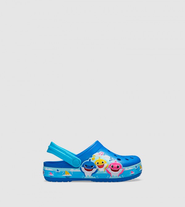 Crocs baby shark online