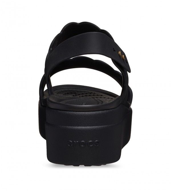 Crocs | Brooklyn Woven Upper Low Wedge | Crocs