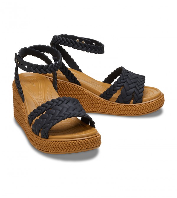 マチャルミー・フワロス プリシク Crocs | Brooklyn Wedge | Crocs