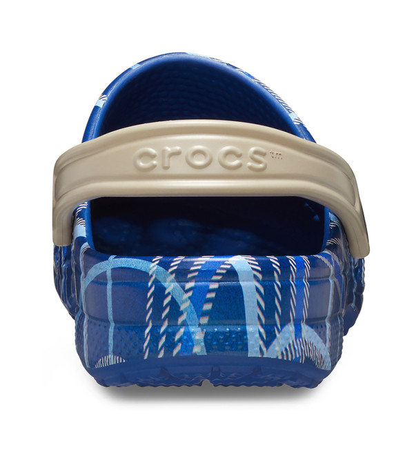 Crocs | Baya Holiday Plaid Clog | Crocs display picture 1